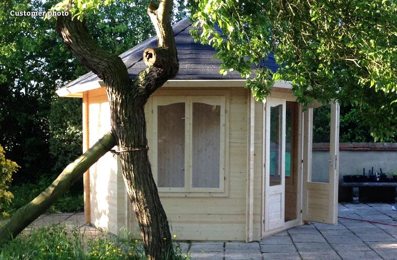 Hanna (3m halkaisija | 7,6m² | 34mm) Kuusikulmainen huvimaja