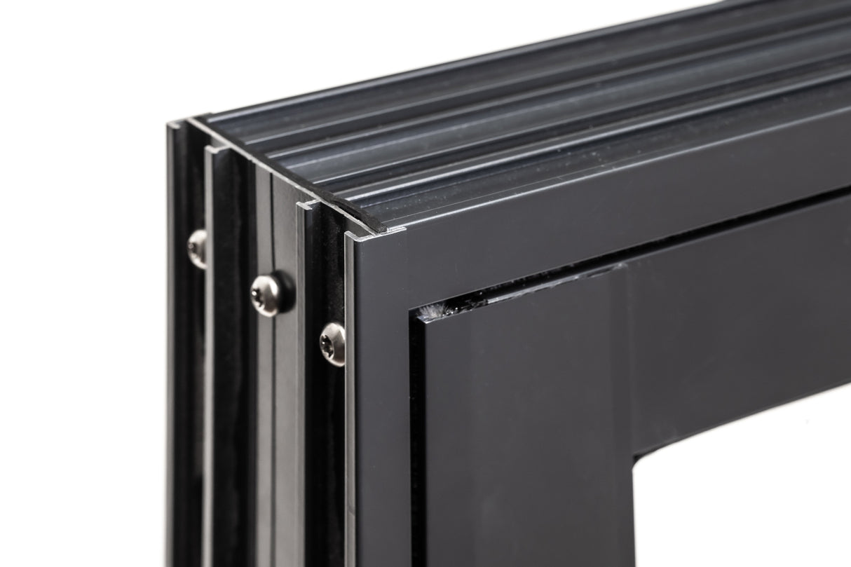 Lumi M (4,2x3 m | 11,6 m² | 120x120 mm) Kiinteä lasipaviljonki laajennuksena pihaan